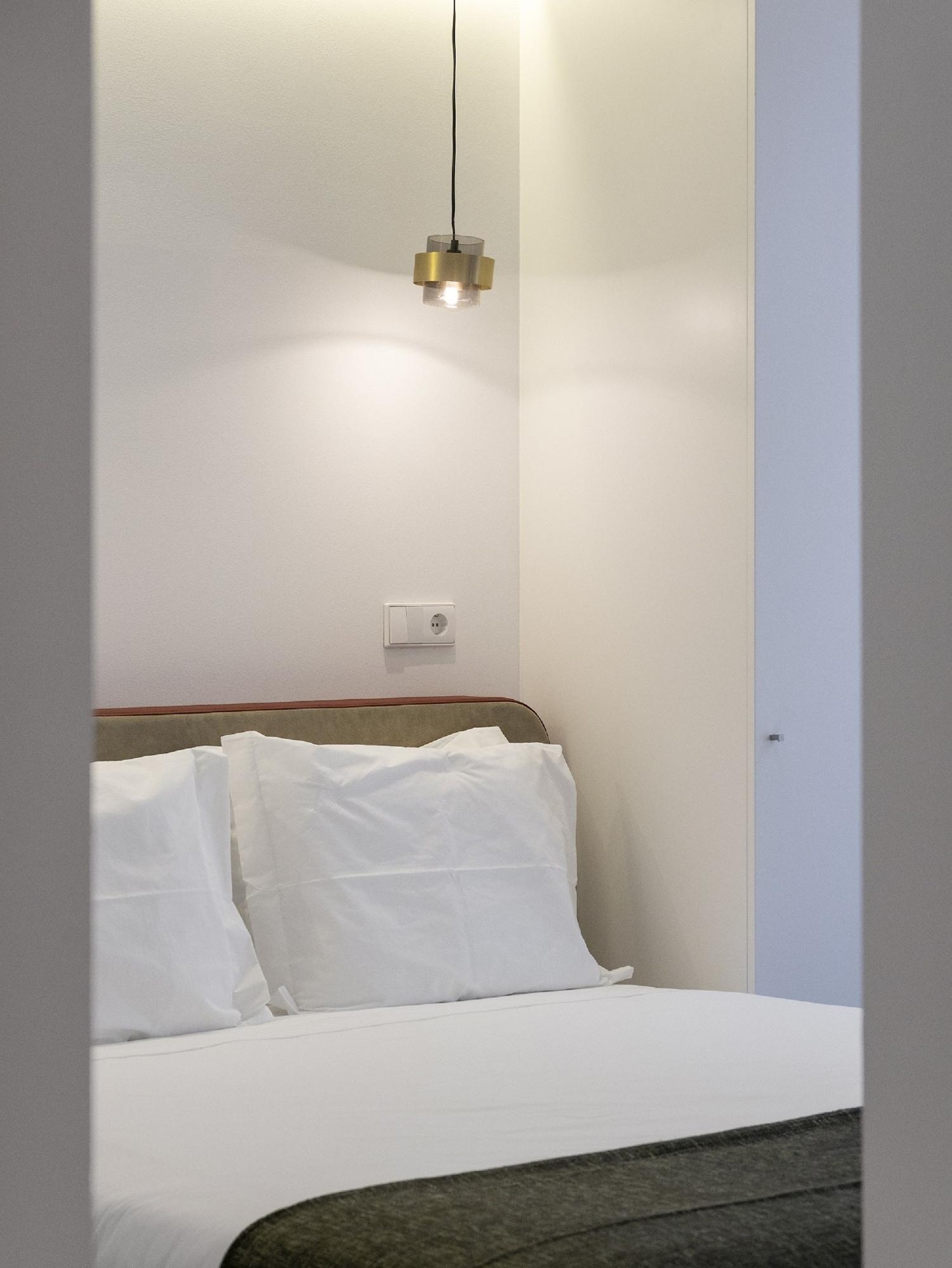 ลิสบอน เซอร์วิซ อพาร์ตเมนต์ - เชียโด เอเมนดา Apartment ภายนอก รูปภาพ